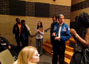 Former Astronaut Speaks to Earth and Space Science Students