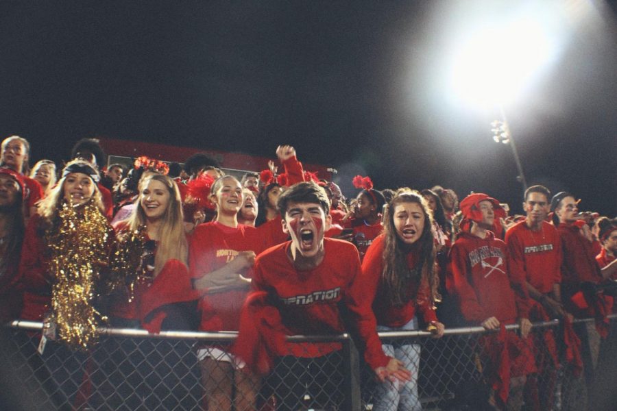 Student+Section+during+the+homecoming+game